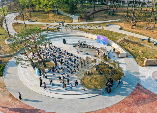 YU, construction of Chunma Honors Park to honor donor’s will